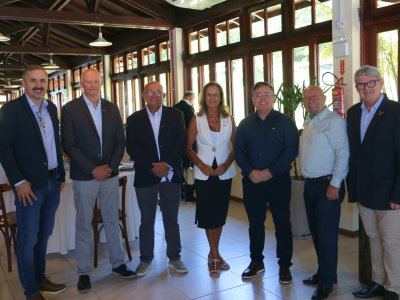 Encontro com comitiva Chinesa.